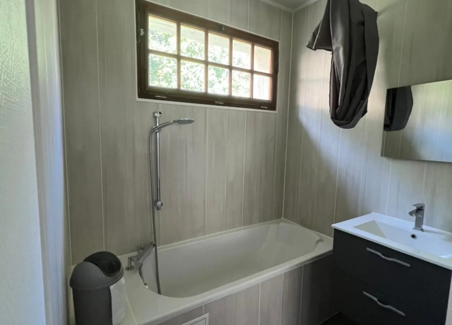 شقة Logements Les 4 Fontaines غافارني